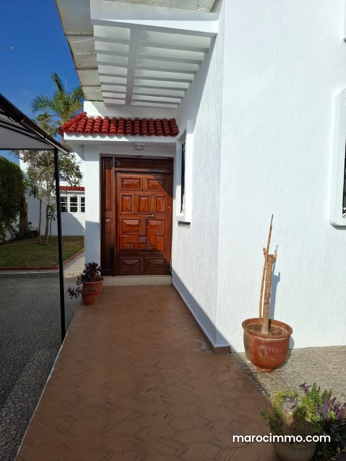 400 m² Villa with Garden and Terrace in Riad Oulad Mtaa, Temara — Temara