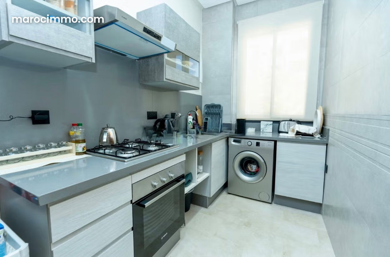 Furnished 175 sqm Apartment, 3 Bedrooms, Riyad, Rabat — Rabat