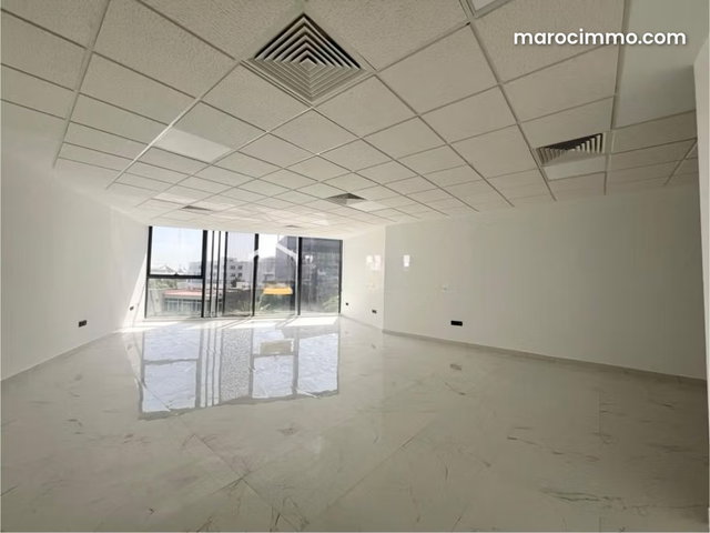 Bureau de 70 m² à Casablanca — 3