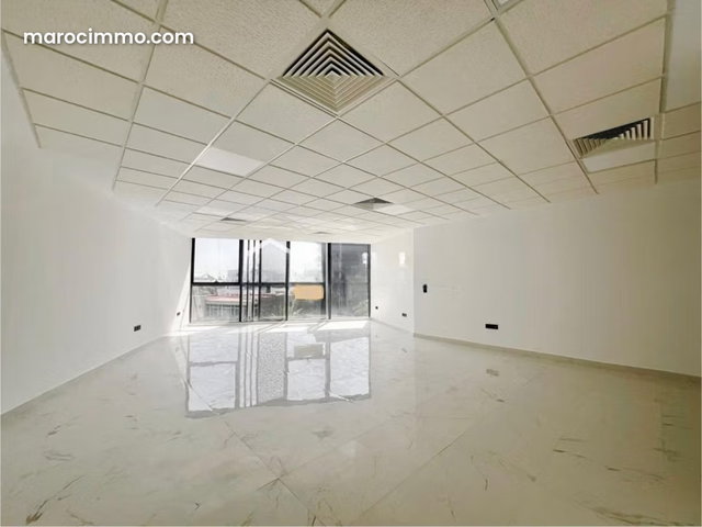 Bureau de 70 m² à Casablanca — 4