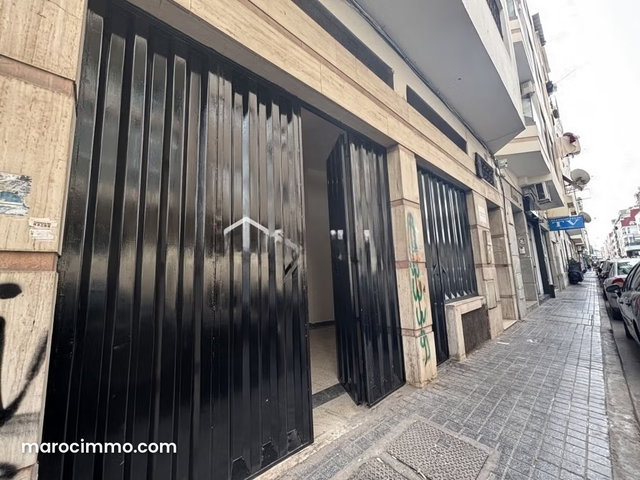 Local commercial de 150 m² à Casablanca — 2