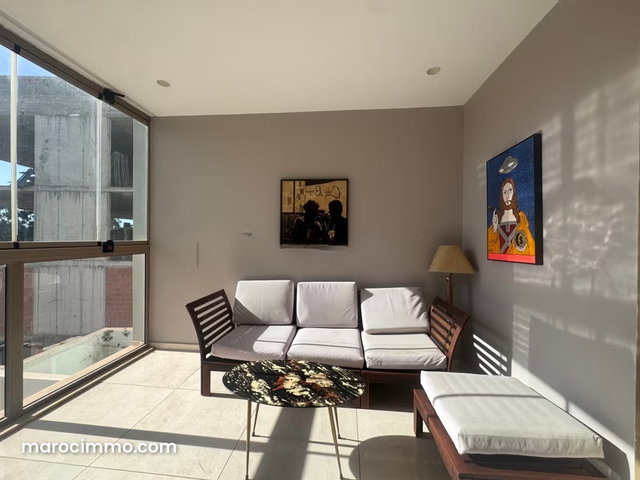 Studio for Sale in Bourgogne — 3
