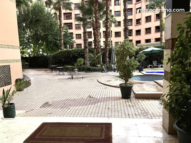 Marrakech – Renovatable Apartment on Top Floor with Pool – Hivernage Quarter near Menara Mall — 3