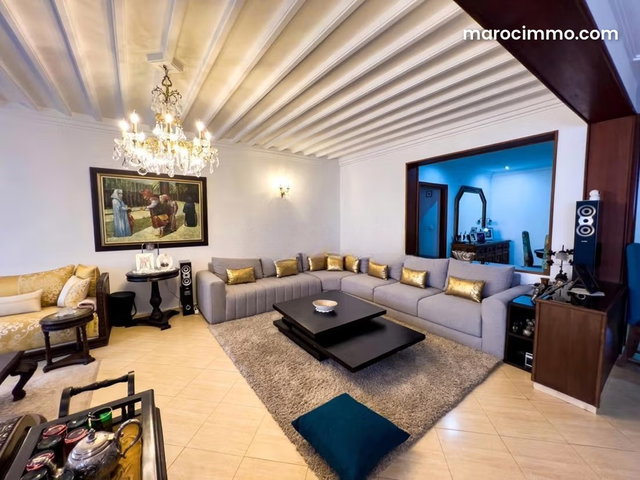 Beautiful Bright Apartment for Sale — 2
