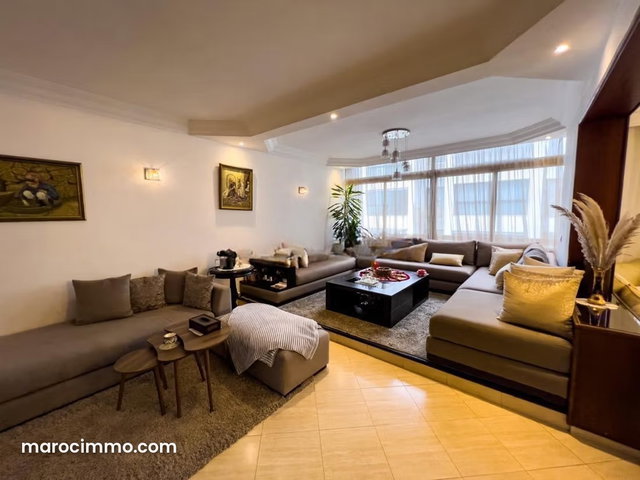 Beautiful Bright Apartment for Sale — 3