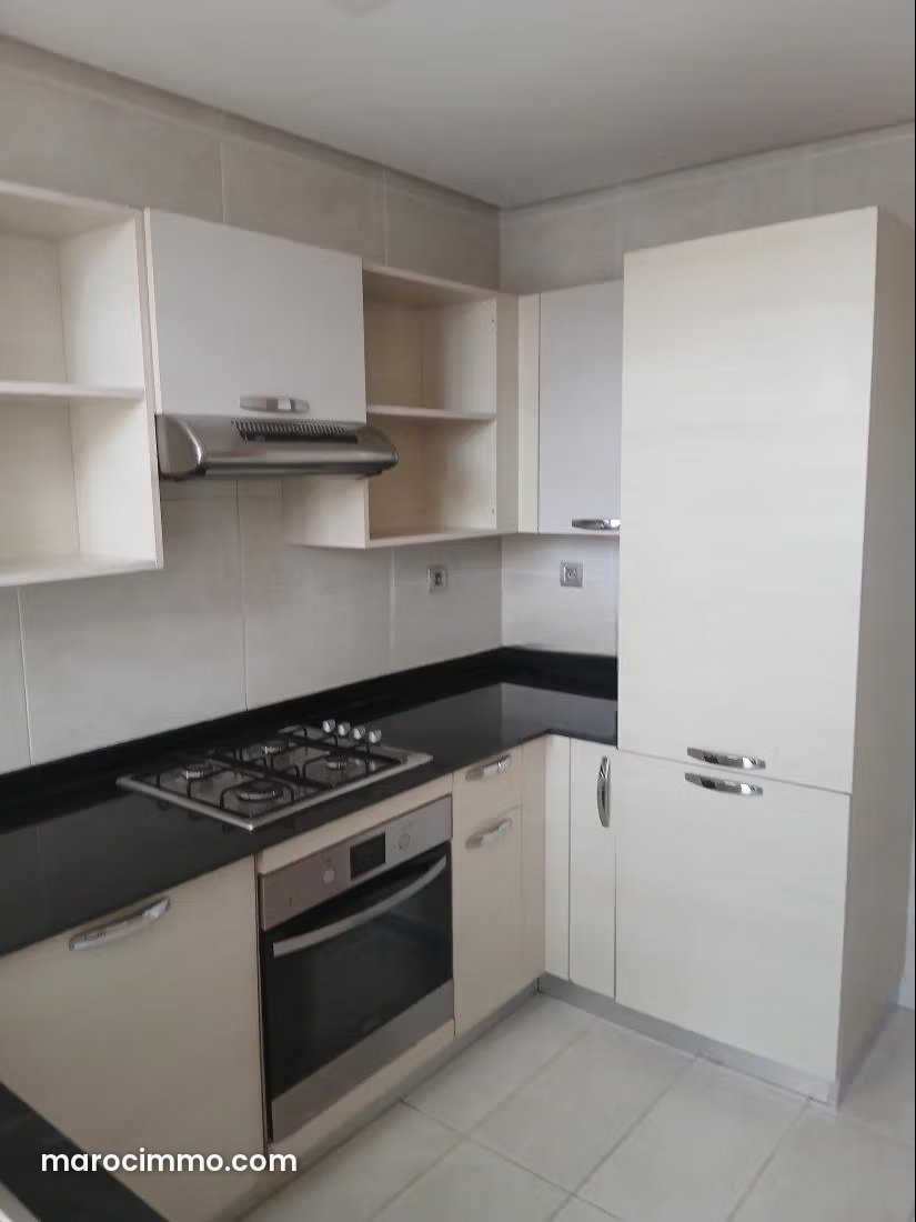 Appartement 105 m² avec piscine et terrasse, Riyad, Rabat — Rabat