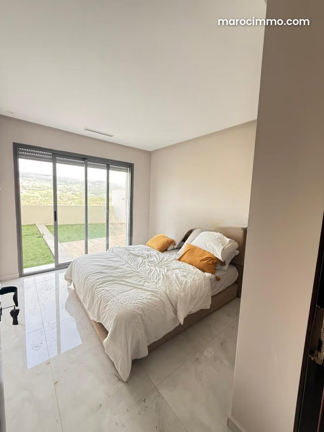 Family-Friendly Apartment with Pool — 5