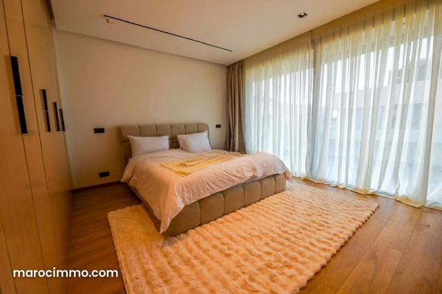 Villa De Luxe À Vendre 5 Suites VE25319 — 4