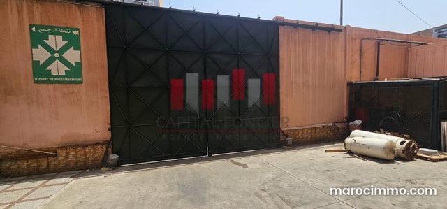 Hangar industriel de 500 m2 a la location en plein zone industrielle de Ain Sebaa Bld Chefchaouni a la location — 4