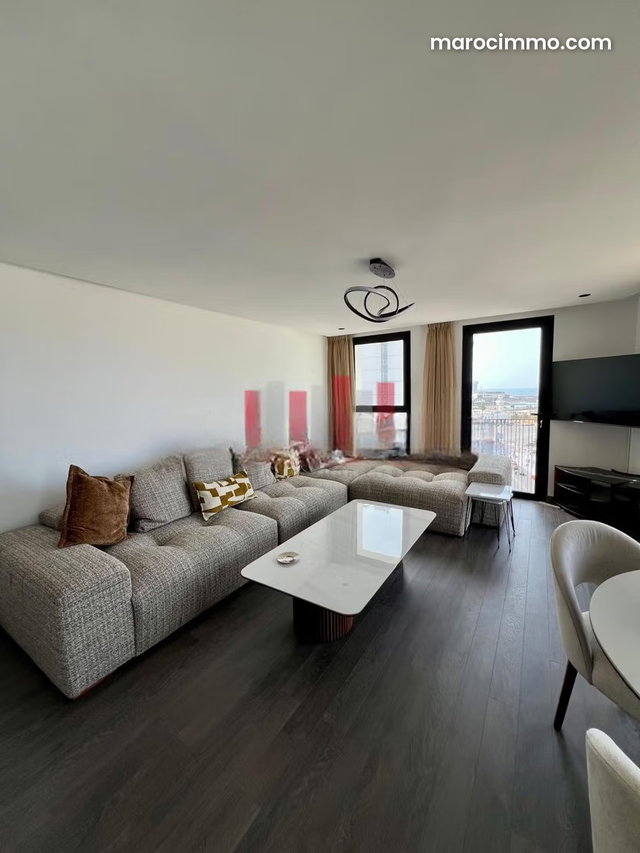 Superbe appartement à louer en Centre Ville. 2 belles chambres. Meublé — 3