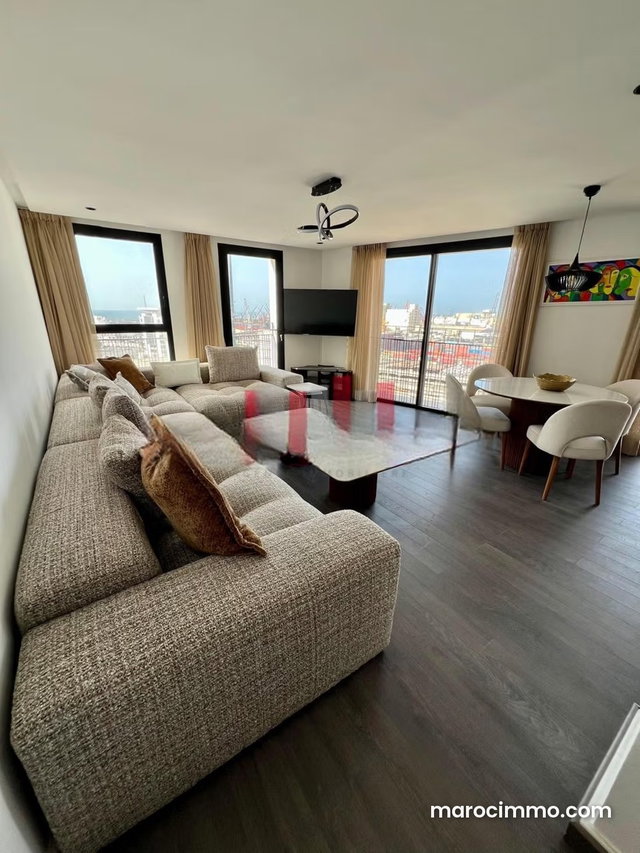 Superbe appartement à louer en Centre Ville. 2 belles chambres. Meublé — 5