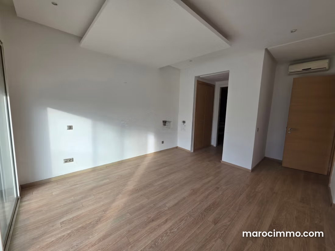 159 m² Apartment, 3 Bedrooms with Terrace, Hay Riad, Rabat — Rabat