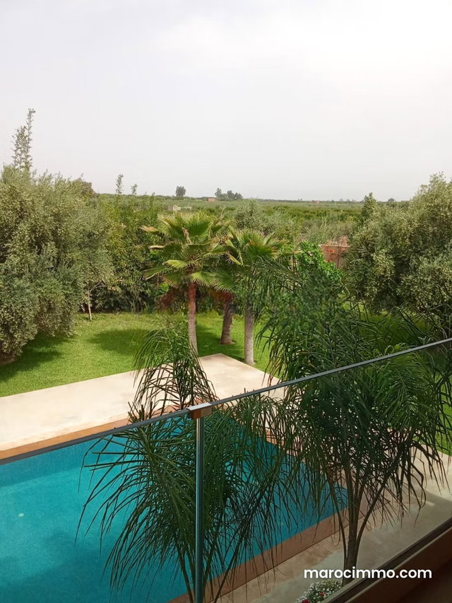 Splendide villa à vendre à Route de Fez. 5 grandes pièces — 4