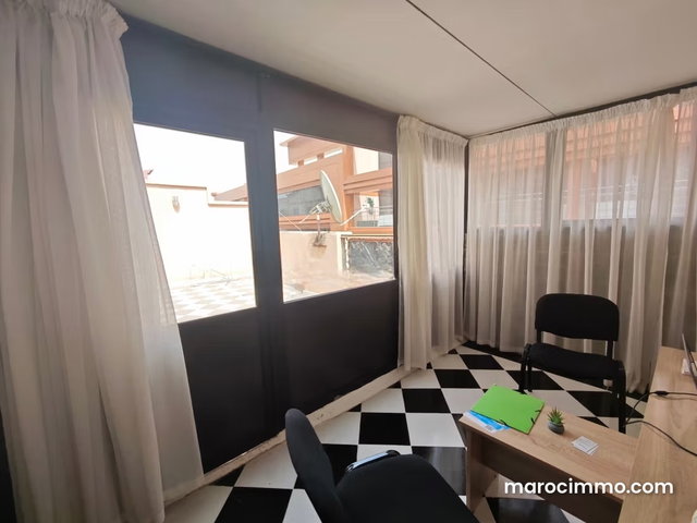 Appt de 96 M2 avec grande terrasse sud — 3