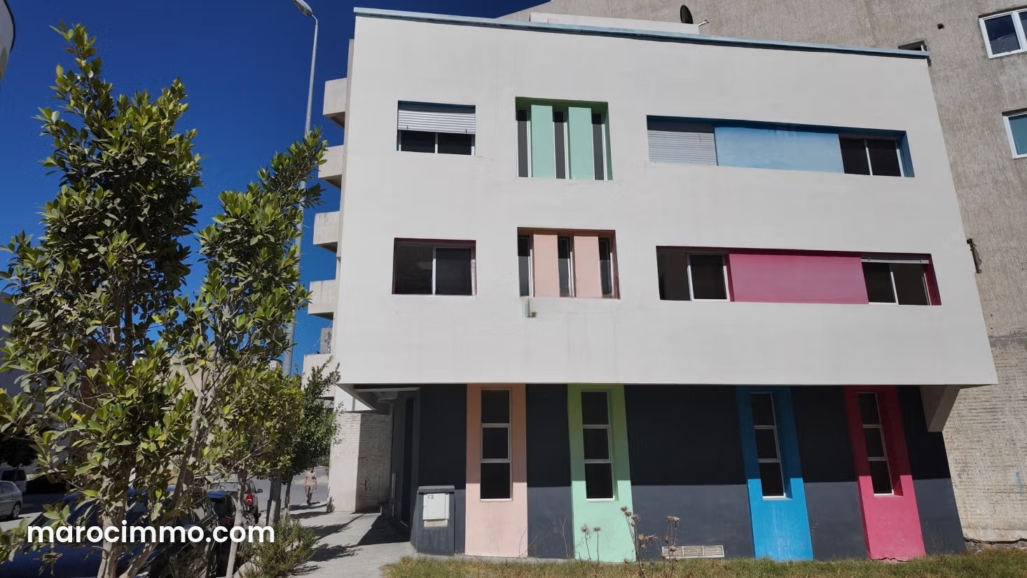 Local commercial 120 m², 2 étages, Azib Haj Kaddour, Tanger — Tanger