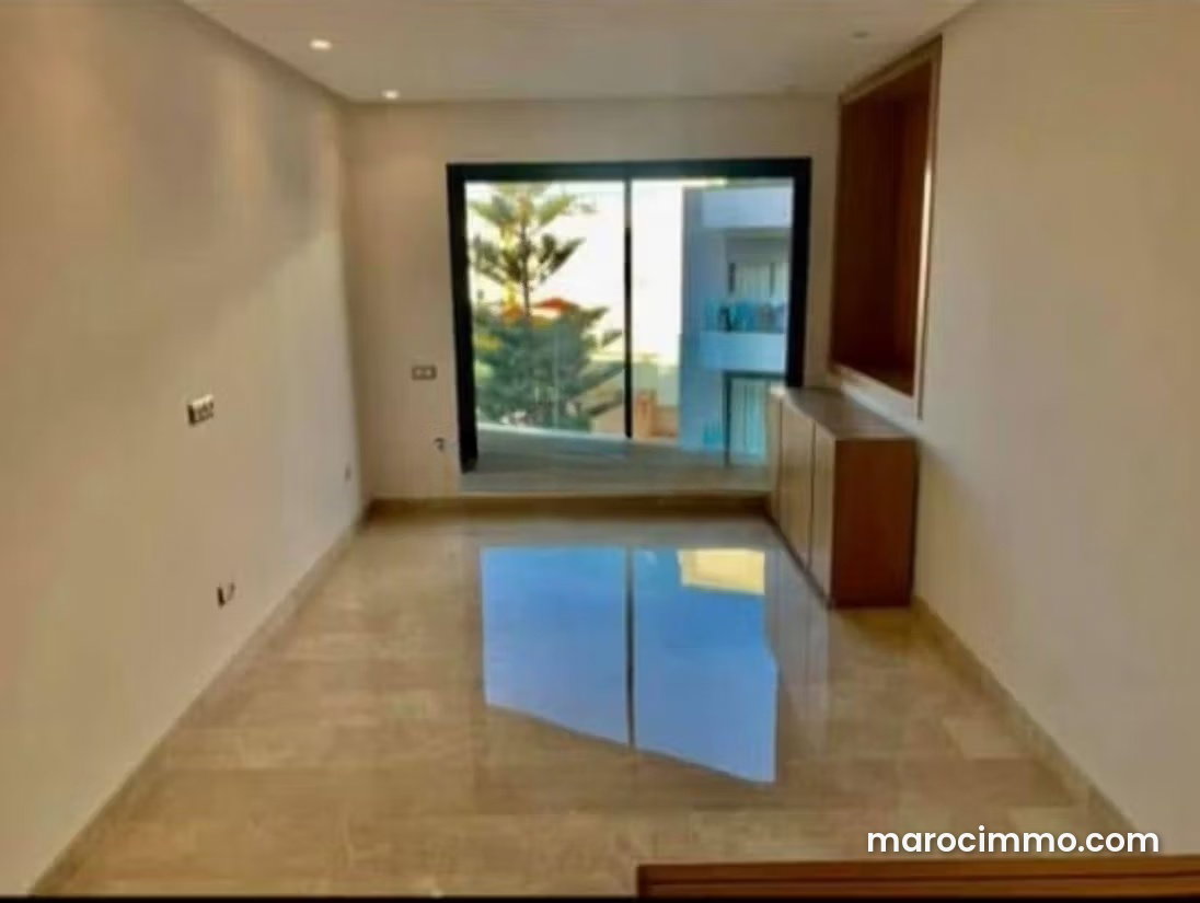 Bright Studio with Terrace, Les Princesses, Casablanca — Casablanca