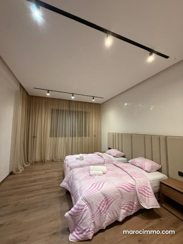Villa en Location Longue Durée — 5