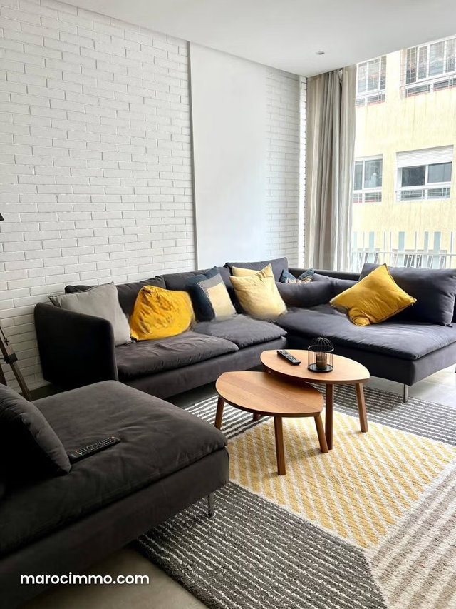 Studio meublé à la location à racine — 2
