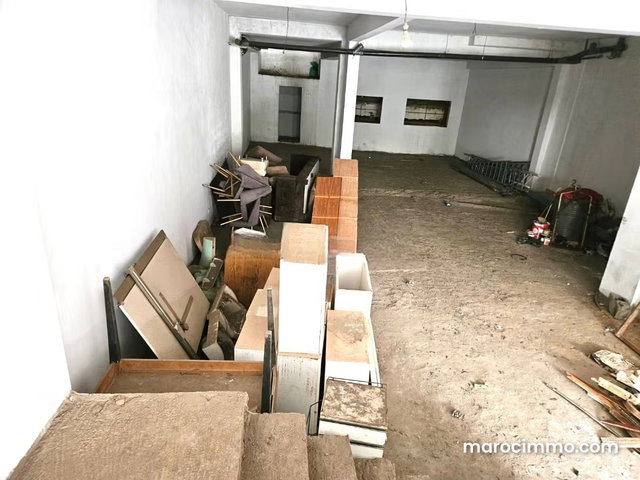 Local commercial en vente à Agdal. Superficie 182 m² — 2