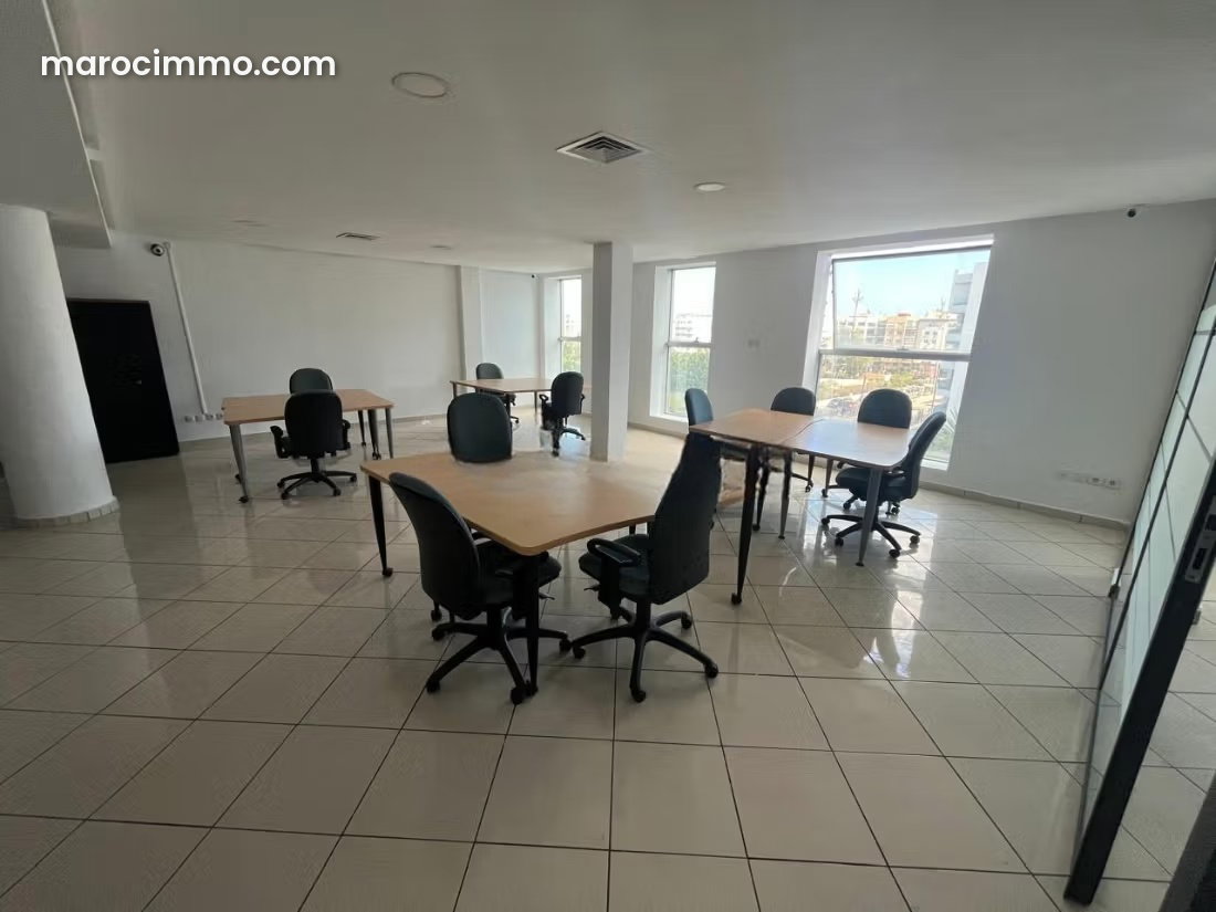 90 m² Office with Terrace in Ferme Bretone, Casablanca — Casablanca