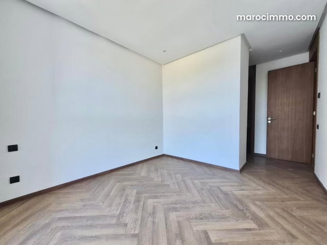 Superbe appartement à louer CFC — 3