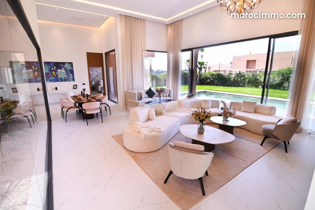 Sale Architectural Villa in Quiet Location with No Neighbors in Sight — 5