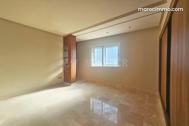 Location très bel appartement 2chambres avec balcon sans vis à vis, Racine — 4