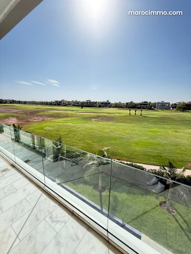 Villa de standing avec vue sur golf — 5