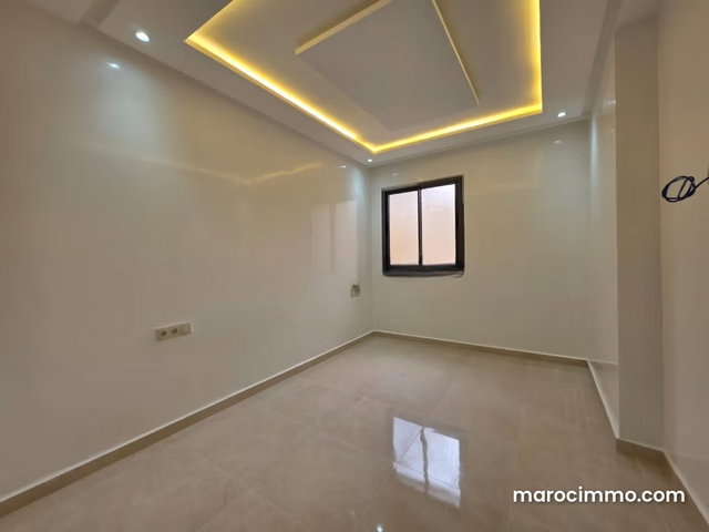 Appartement à l'achat à Bouaakkaz. Superficie 75 m². Salon traditionnel marocain — 5