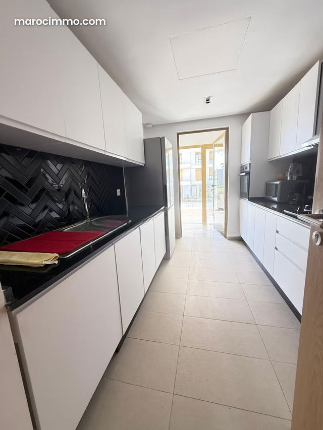 Très bel appartement à carrousel — Rabat