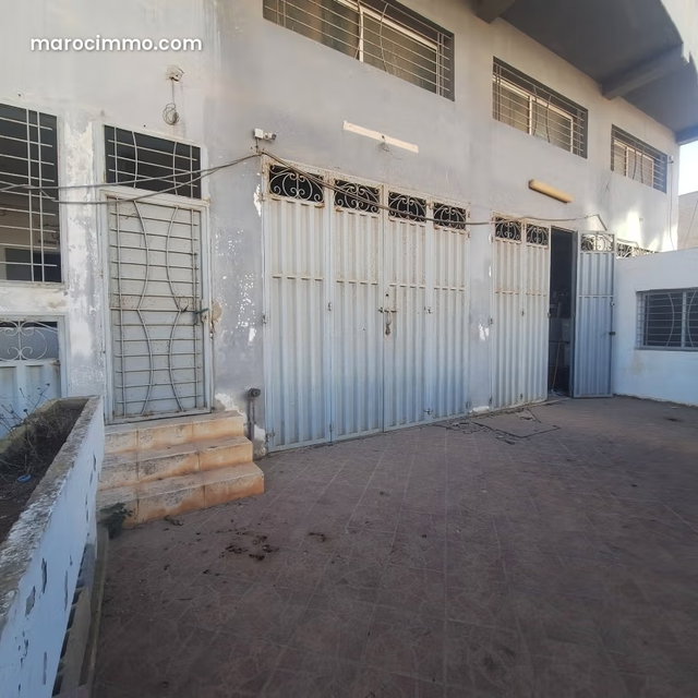 Beautiful Commercial Space for Rent in Dar Bouazza. 1750 m² Surface. Parking and Elevator — 3