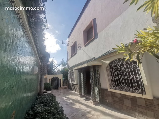 Charmante Villa artisanale de 752m2 à Californie — 4