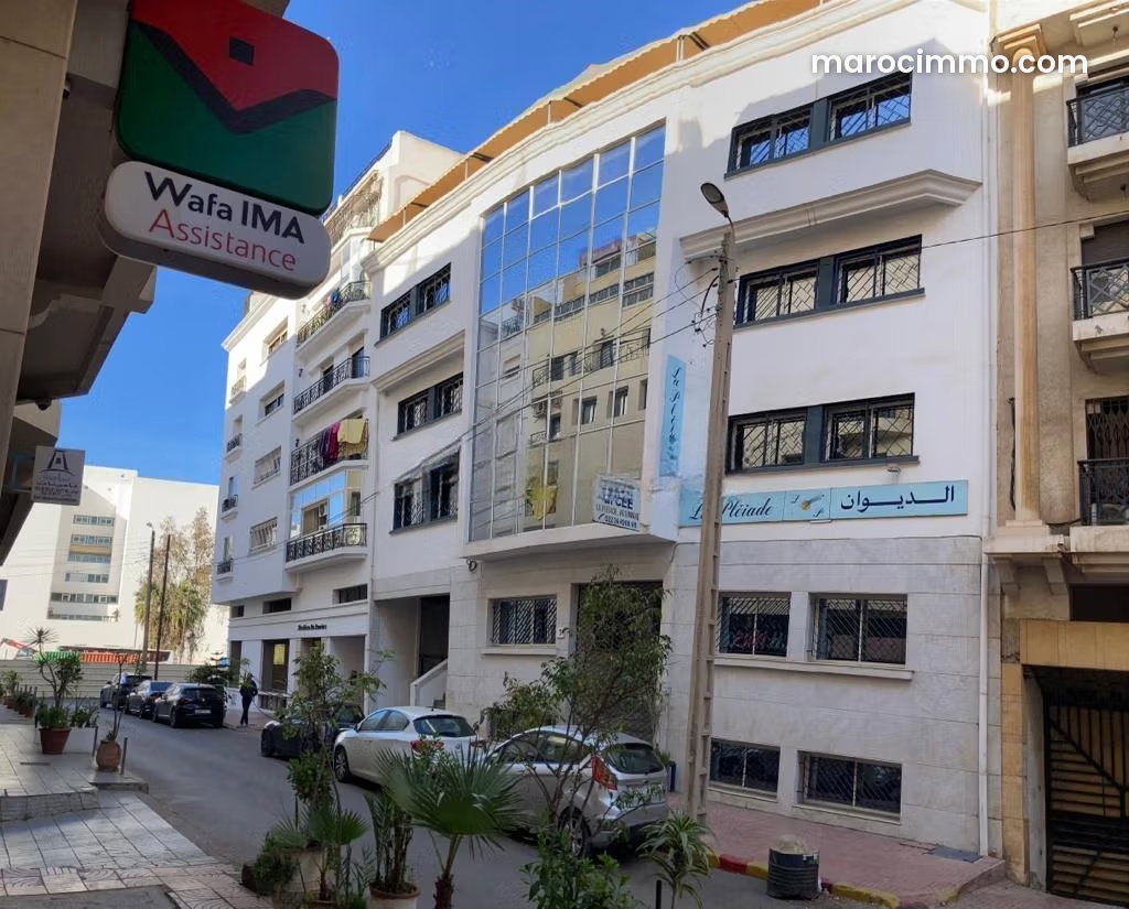 2,514 m² Building in Racine, Casablanca, Ideal for Offices or a School — Casablanca
