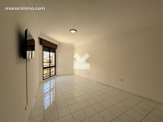 Appartement à Vendre de 232.0 m² à Casablanca, Moulay Youssef — 3