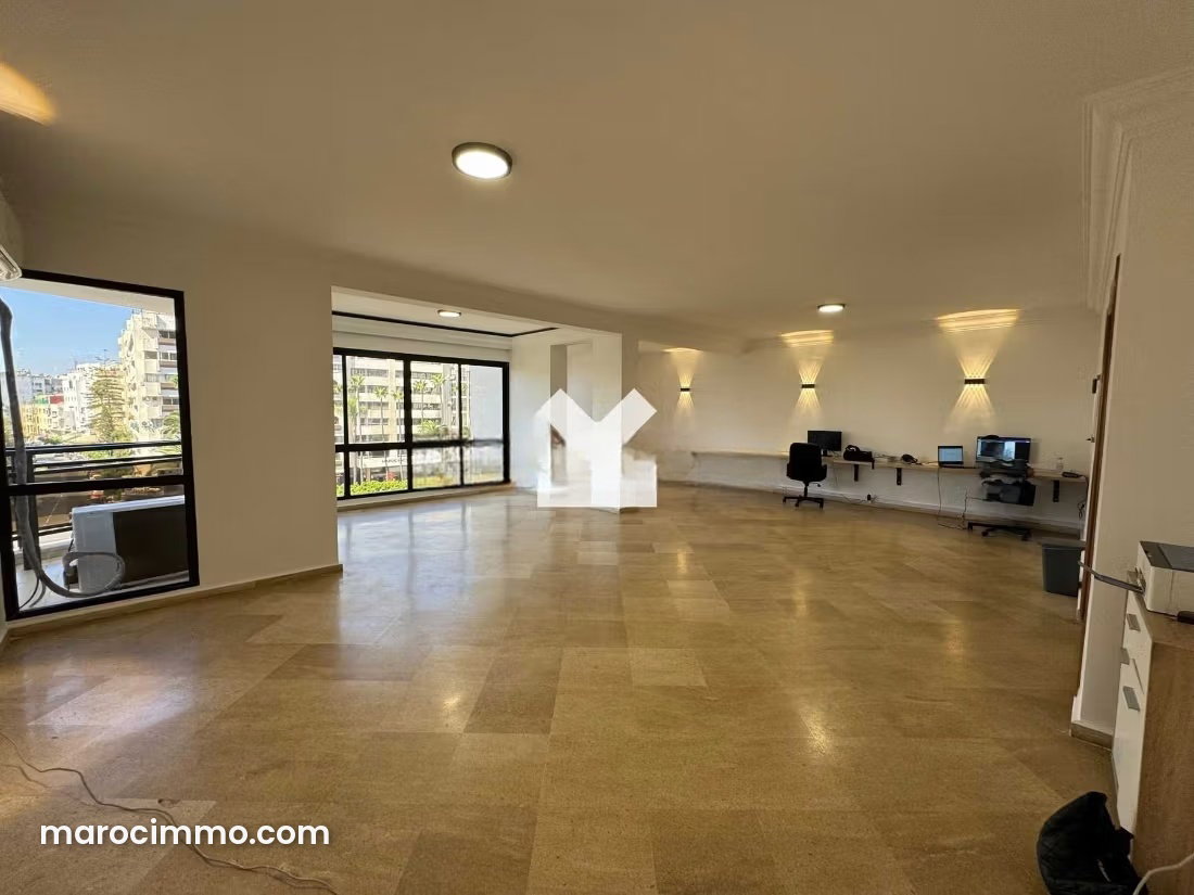 232 sqm Apartment with Garage, Moulay Youssef, Casablanca — Casablanca