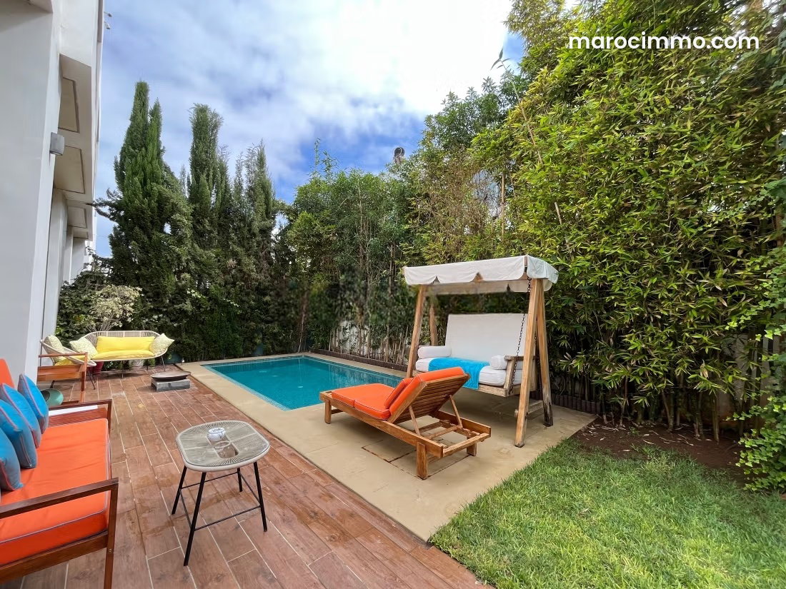 320 m² Villa with Pool for Rent in Dar Bouazza, Near the Sea — Dar Bouazza
