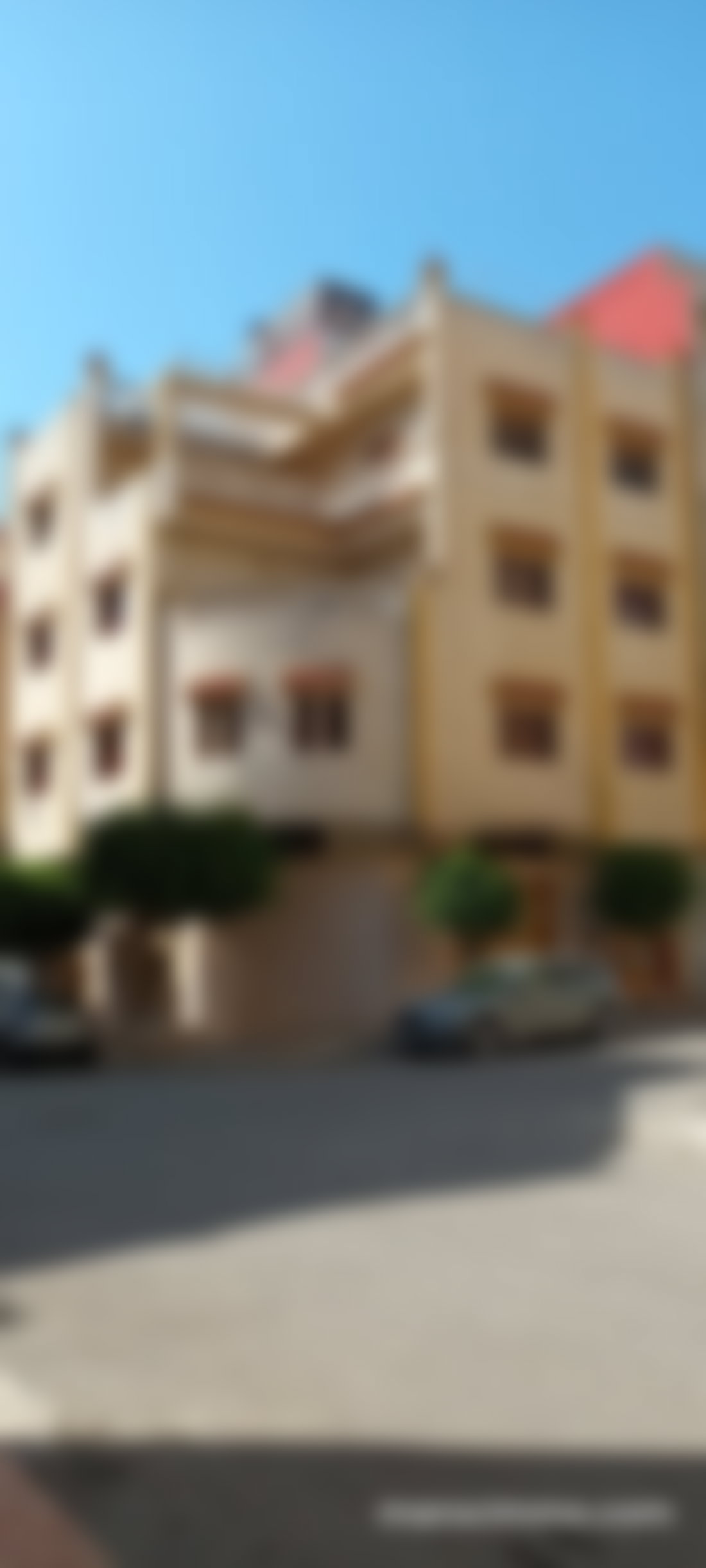 Maison 537 m² avec garage et terrasse à Branes 1 Tanger