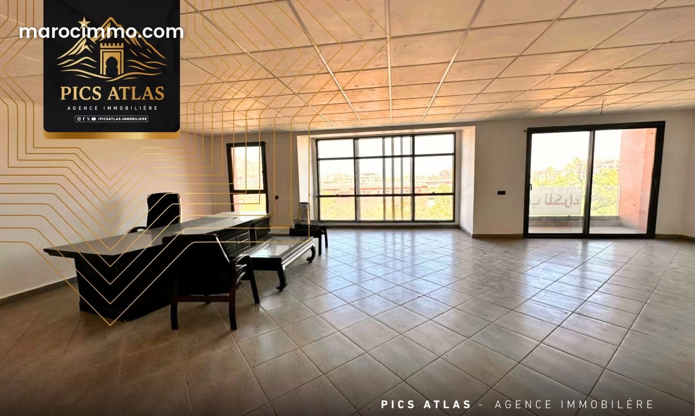 90 m² Office, Victor Hugo, Marrakech: Bright and Fully Equipped — Marrakesh