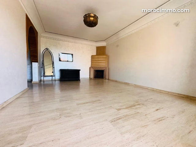 Charmant appartement vide à vendre à Victor Hugo — 4