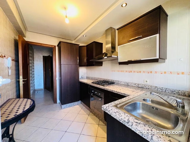 Charmant appartement vide à vendre à Victor Hugo — 2