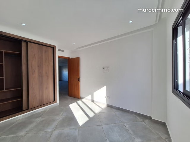 S. Apartment 122m² for Sale 5min from City Center — 5