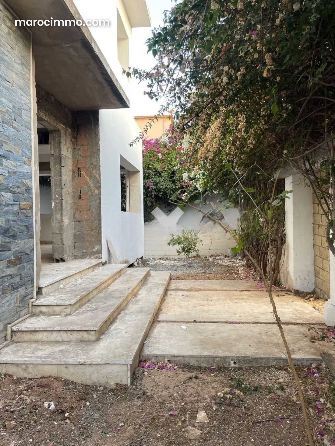 500 m² Villa, 5 Bedrooms, Habous, Casablanca for Sale — Casablanca