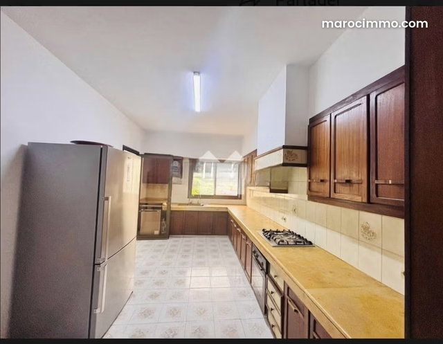 Duplex for Sale near Rompt Pointdesports. 4 Beautiful Bedrooms. — 4