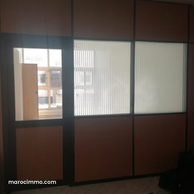 Plateau de Bureau à roche noir 81m² à louer — 4