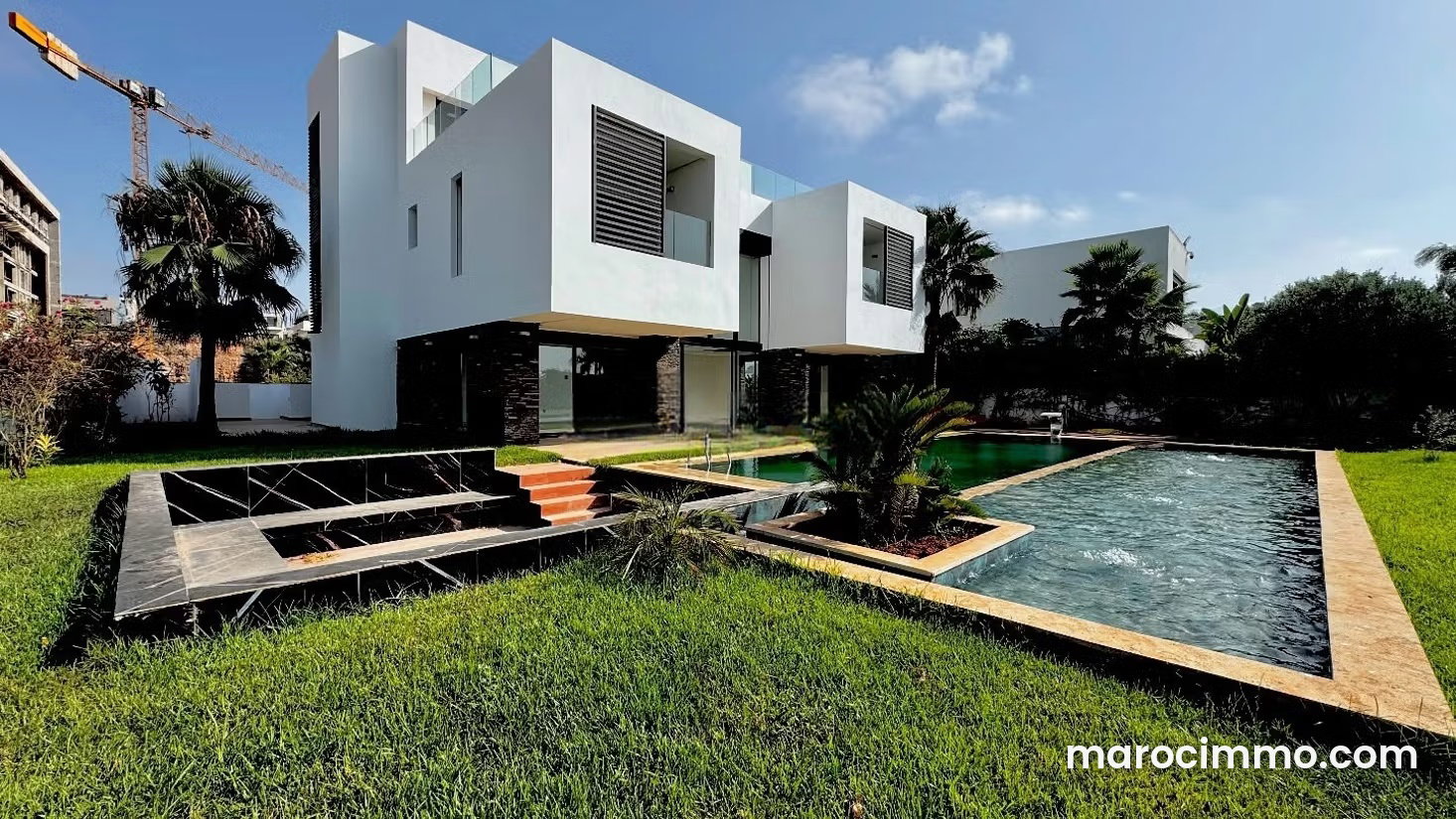 900 sqm Villa with Swimming Pool and Sea Views, Aïn Diab, Casablanca — Casablanca