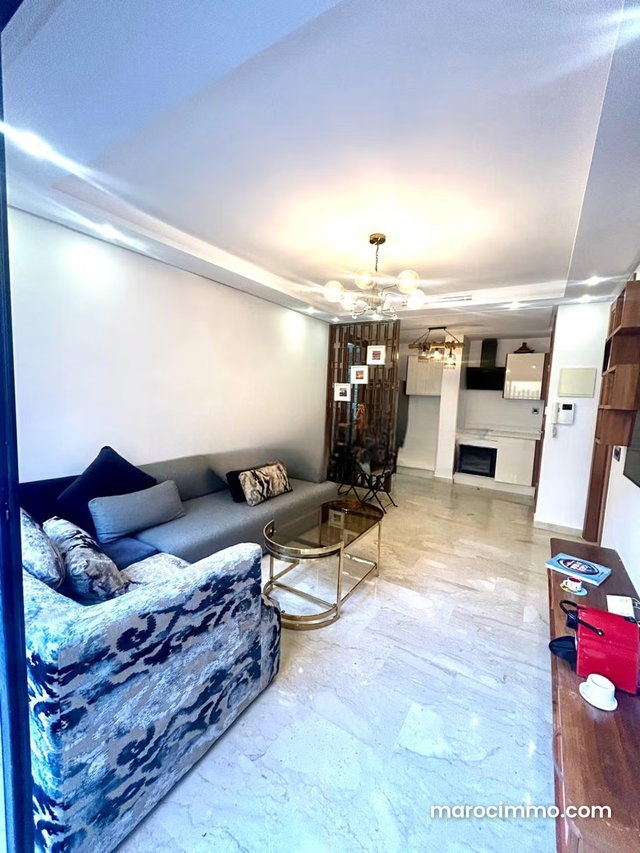 Superbe studio location sur ahmed charci bourgogne — 4