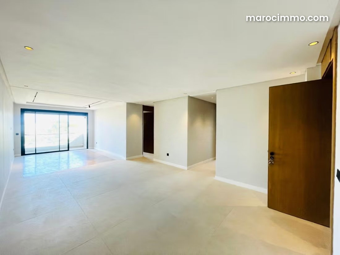 160 sqm Apartment, 3 Bedrooms, Terrace, C.I.L Casablanca — Casablanca