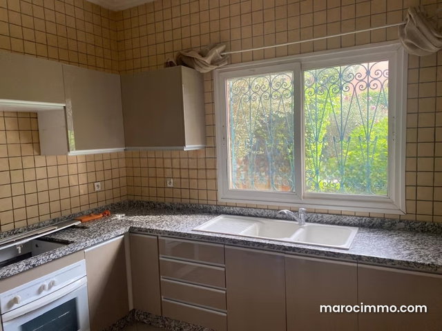 Maison de haut standing à vendre à Hay Targa. Surface totale 516 m². Cheminée et concierge — 3