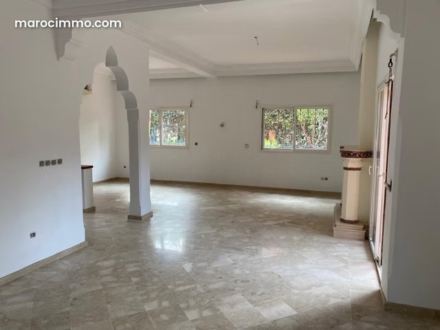 Maison de haut standing à vendre à Hay Targa. Surface totale 516 m². Cheminée et concierge — 2