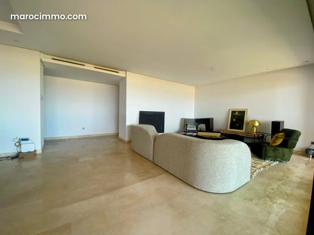 Luxurious SEA FRONT for rent in Ain Diab — 4